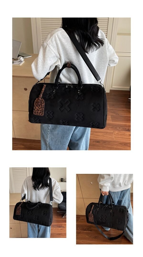 Stylish waterproof zippered tote bag