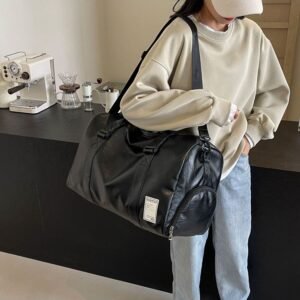 Large-capacity vintage sports bag