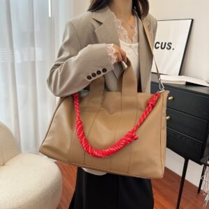 PU leather travel bag, shoulder baghandbag, waterproof, suitable for fitness and travel