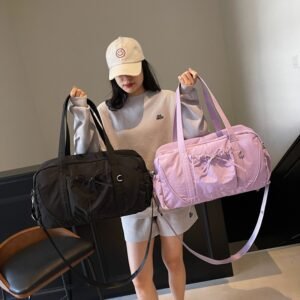 Simple and spacious gym and yoga bag