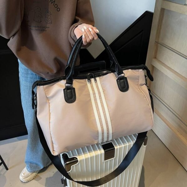 Short, waterproof fitness and storage crossbody bagyoga bag