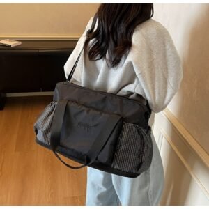 Stylish large-capacity travel tote bag