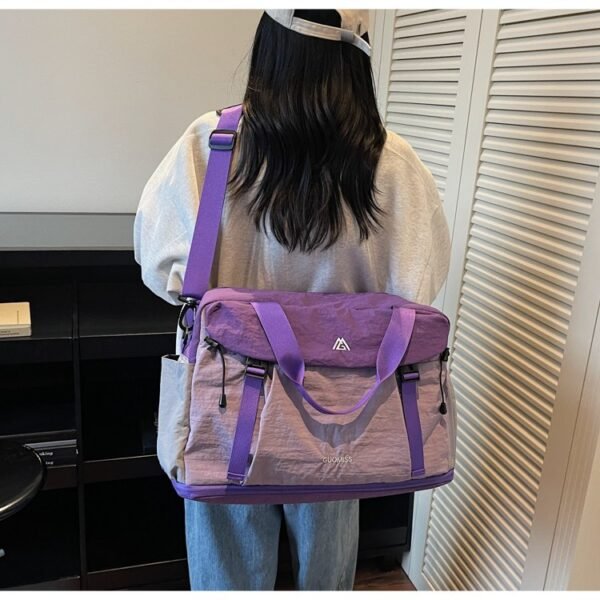 Lightweight, breathable, expandable, and multi-functional fitness bag