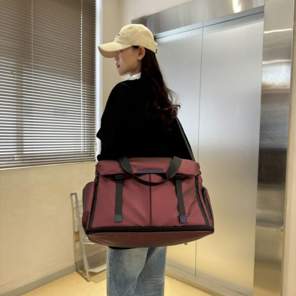 Unisex large-capacity backpack, suitable for sports and fitness