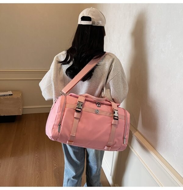 Large-capacity nylon yoga and sports single-shoulder tote bag