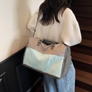 Large-capacity, expandable, color-blocked tote bag