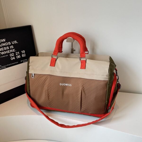 Large-capacity, expandable, color-blocked tote bag