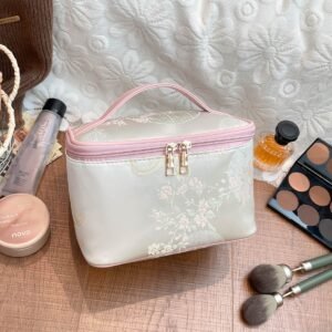 Women's Large-Capacity Nylon Cosmetic