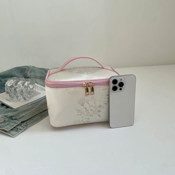 Women's Large-Capacity Nylon Cosmetic