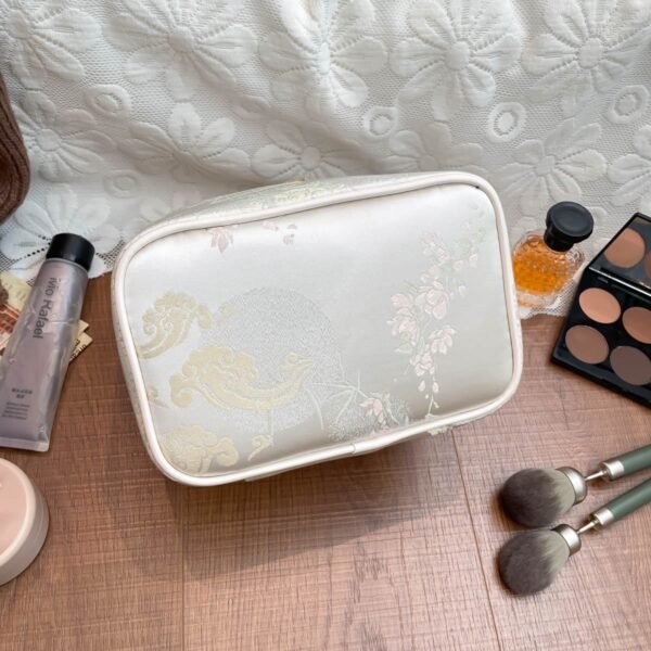 Women's Large-Capacity Nylon Cosmetic